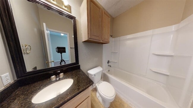 Building Photo - 1621 Park Pl