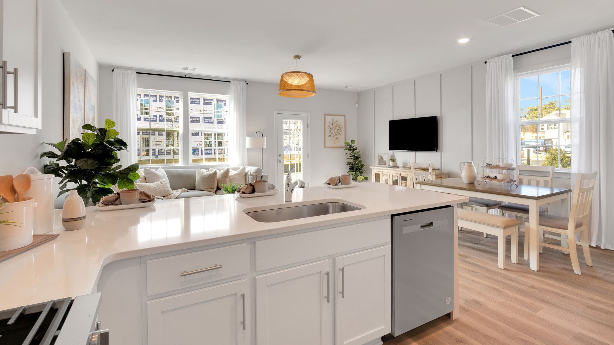 Building Photo - 258 Hermosa Dr