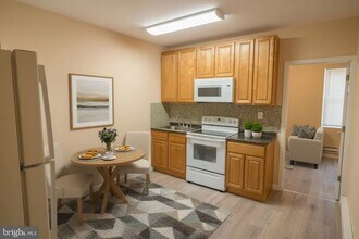 Building Photo - 6002 Master St