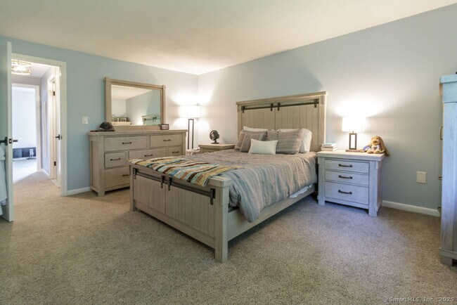 Building Photo - 406 Cedar Hollow Dr