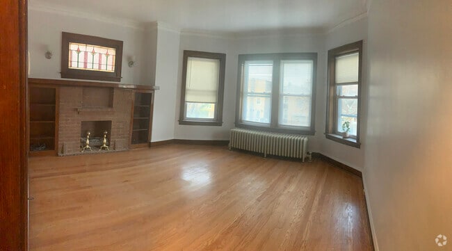 Building Photo - 4904 N Marmora Ave