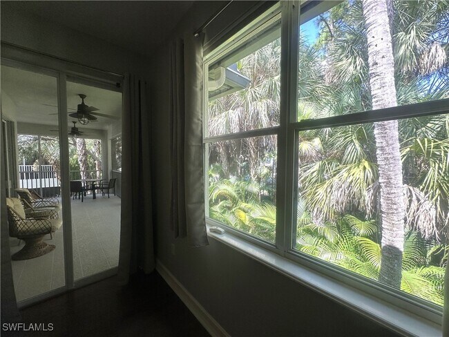 Building Photo - 2004 Tarpon Bay Dr N