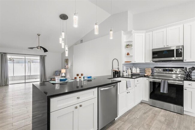Building Photo - 1463 Brier Ct