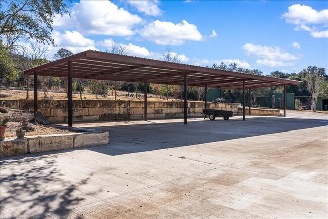 Building Photo - 2505 Pace Bend Rd S