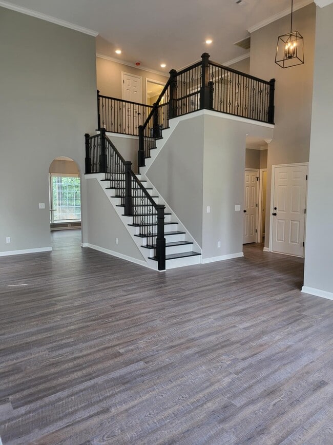 Building Photo - 5537 Oak Chase Dr