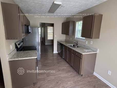 Building Photo - 5213 Summer Brooke Ct