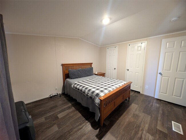 Building Photo - 18384 Valletta Dr