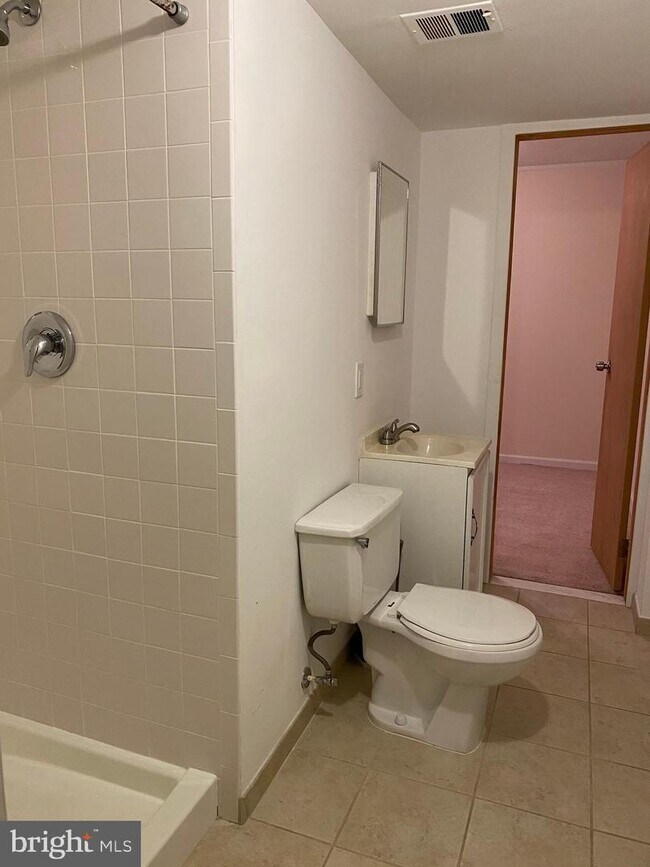 Building Photo - 2822 Hogan Ct