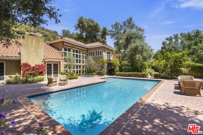 Primary Photo - 3265 Mandeville Canyon Rd