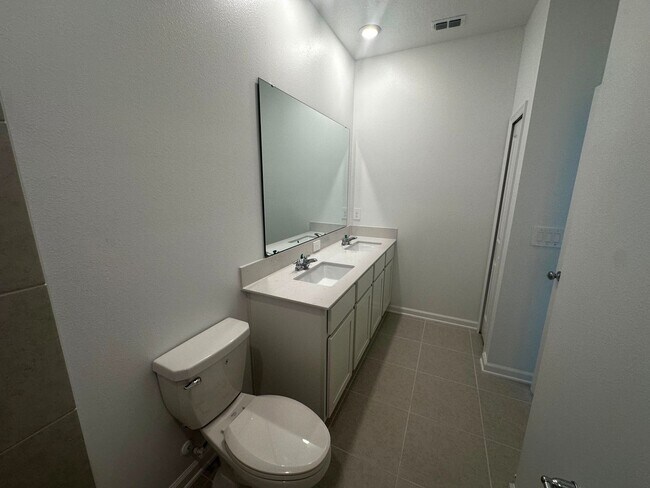 Building Photo - Stunning new construction 3/2 in Wynnstone Gated Community of Davenport.  Available now!