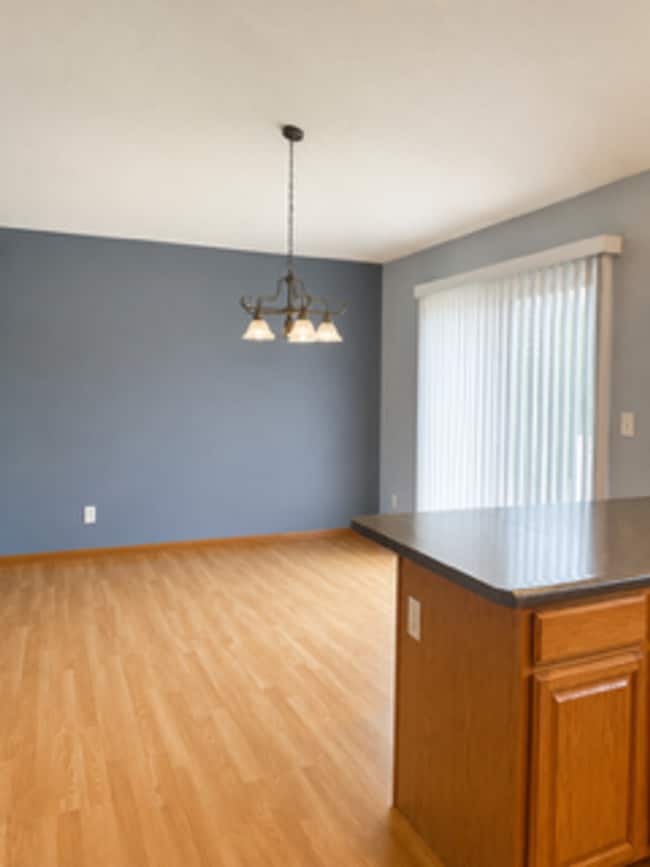 Building Photo - Spacious Split-Level Home with Large Backyard