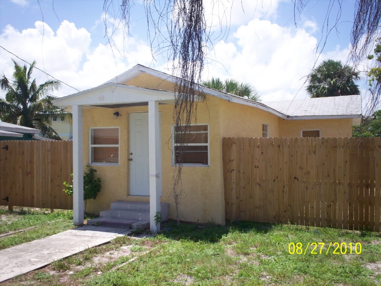 Building Photo - 936 SE Nassau Ave