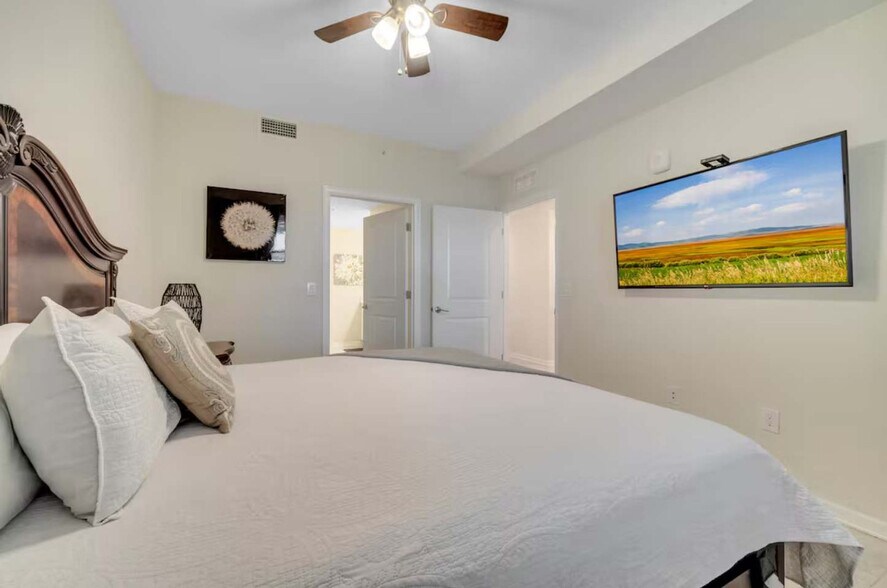 Building Photo - 4721 Clock Tower Dr