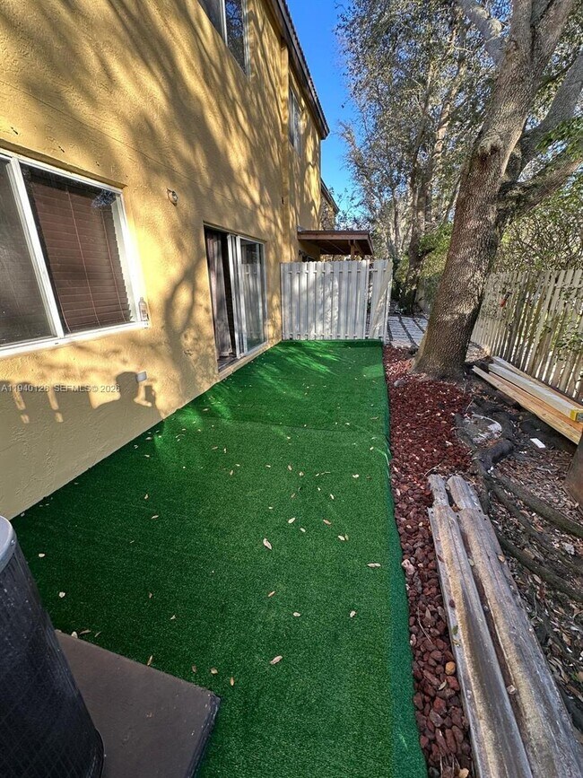 Building Photo - 10244 SW 20th St