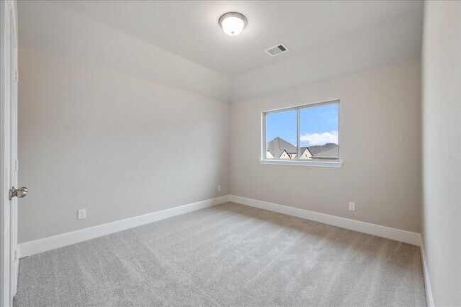 Building Photo - 7523 Mariposa Wy