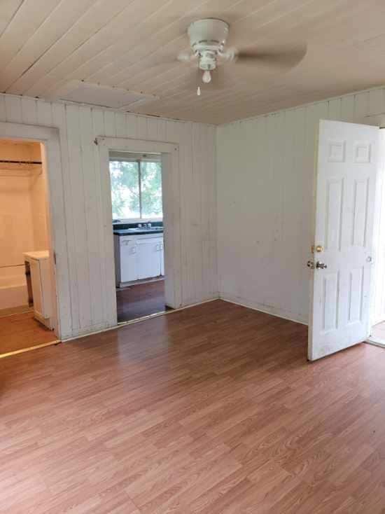 Building Photo - 11836 Cedar St