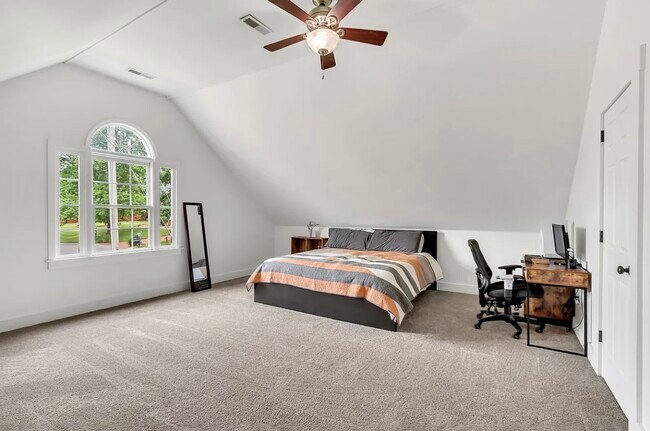 Building Photo - 2779 Landcashire Ct