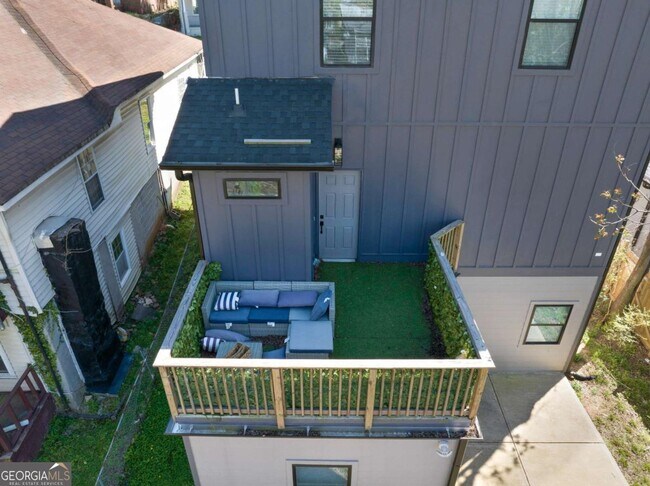 Building Photo - 957 Ashby Grove SW