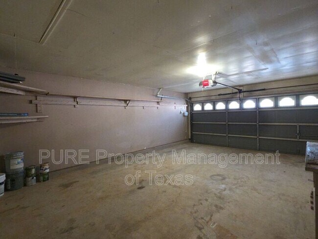 Building Photo - 1406 Bullhill Cove
