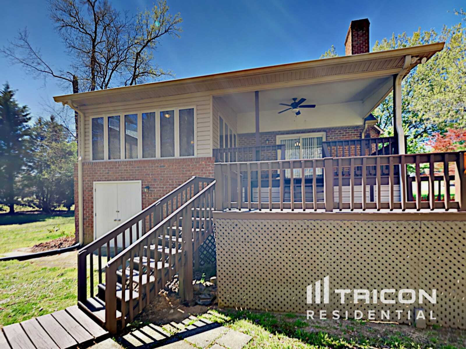 Building Photo - 1112 Thoroughbred Ln