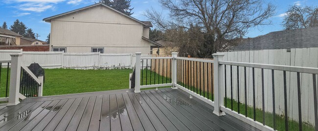 Building Photo - Beautiful 4 bedroom home in Tacoma