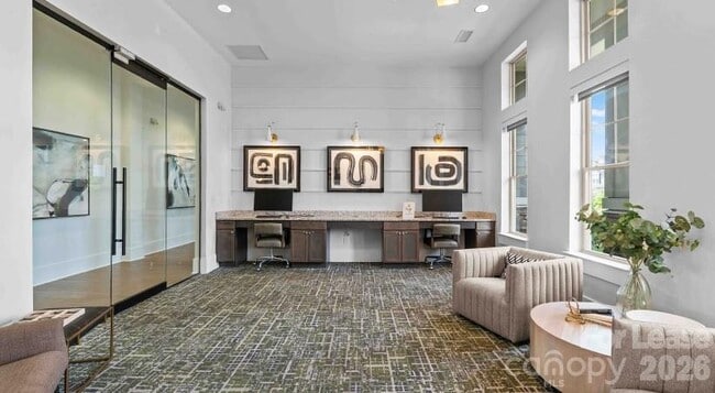 Building Photo - 15155 Ollie Dr