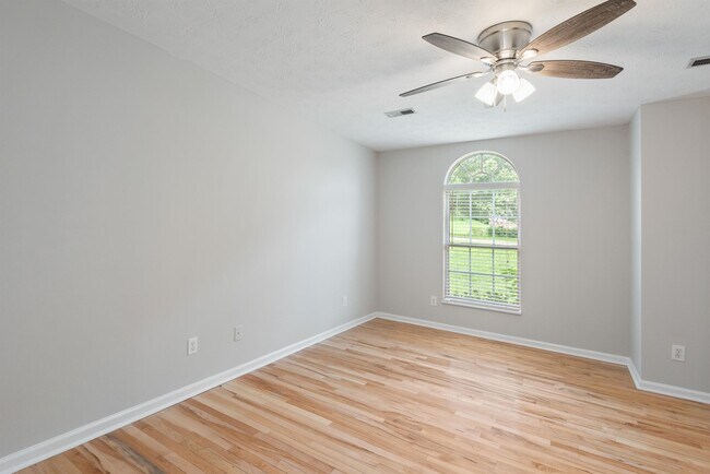 Building Photo - 5957 Warrenpark Ln