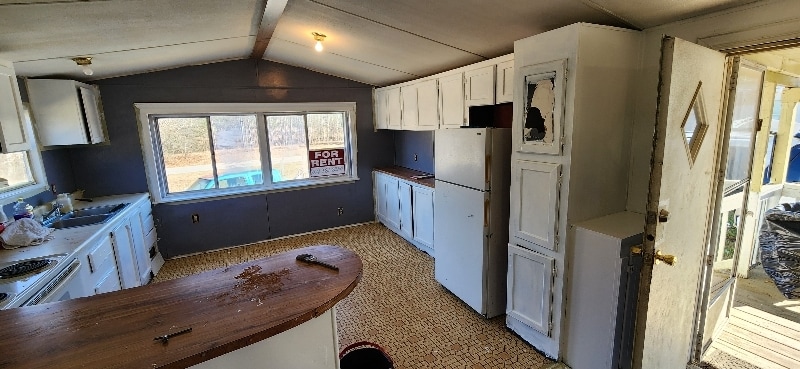 Building Photo - 27511 US-31