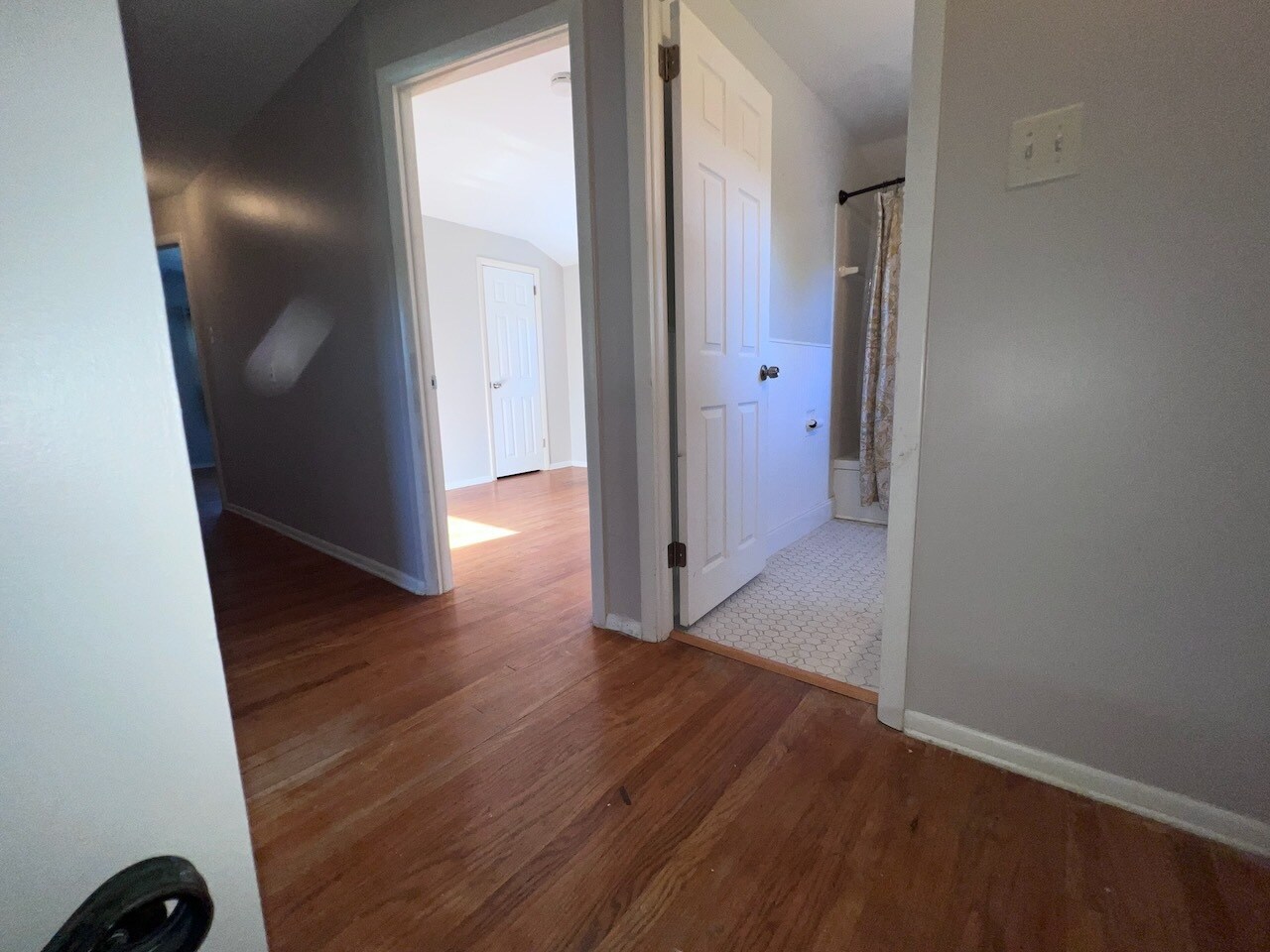 Building Photo - 918 Rockwell Rd