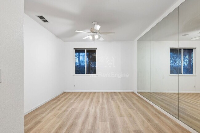 Building Photo - 5956 St Andrews Dr