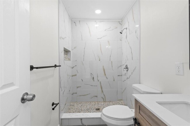 Building Photo - 6708 S Juanita St