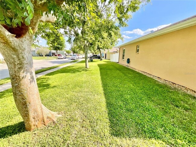 Building Photo - 6930 Bandura Ave