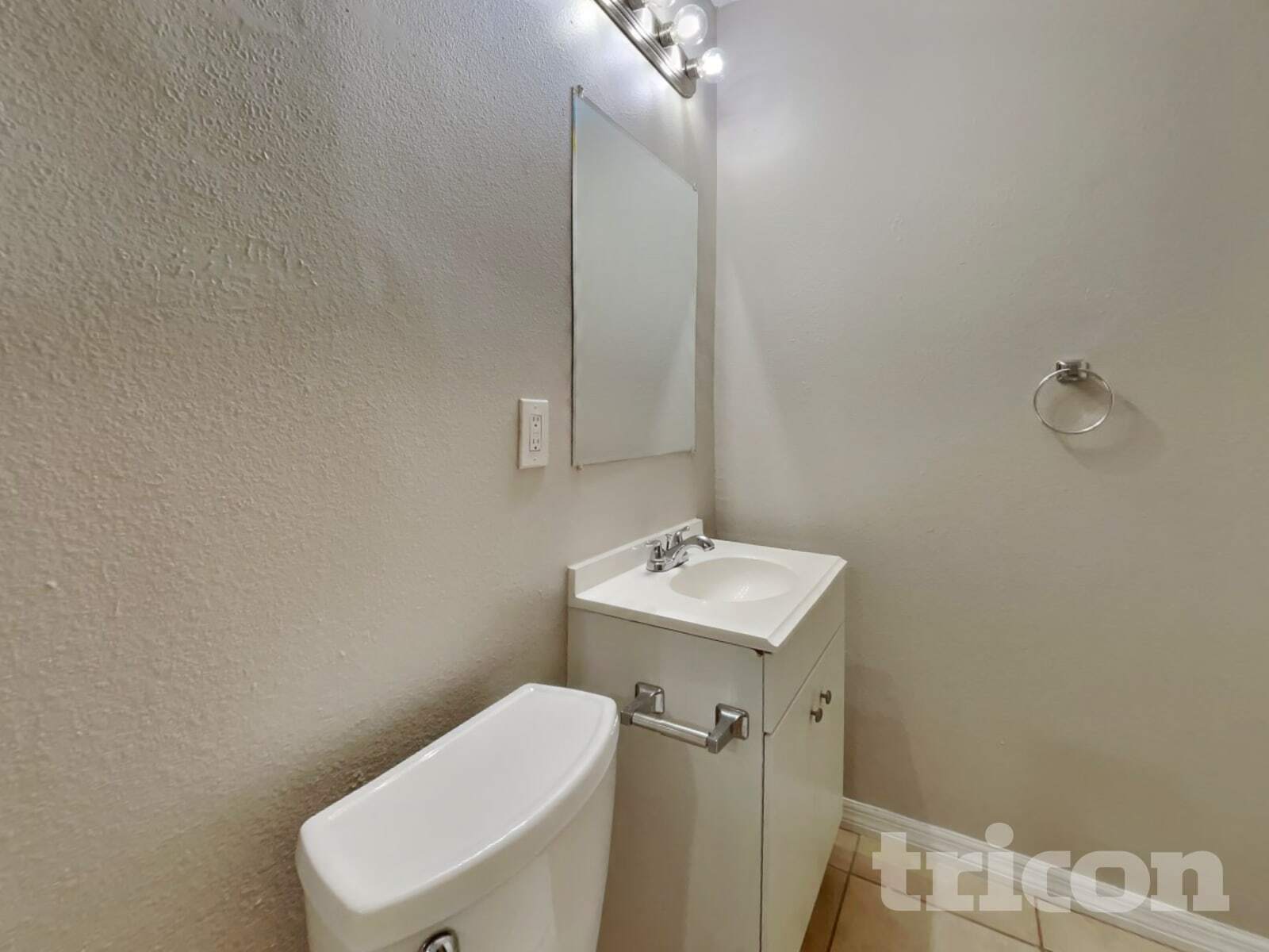 Building Photo - 612 Yelvington Ave