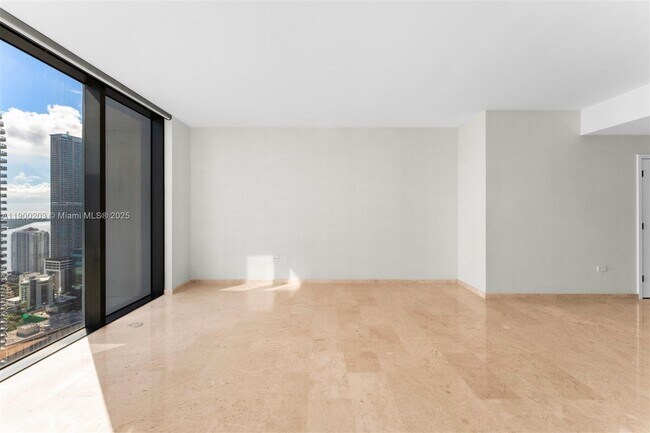 Building Photo - 88 SW 7th St