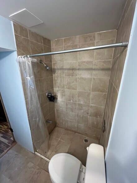 Building Photo - 2177 Sohn St