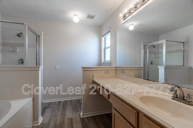 Building Photo - 108 Snowberry Dr