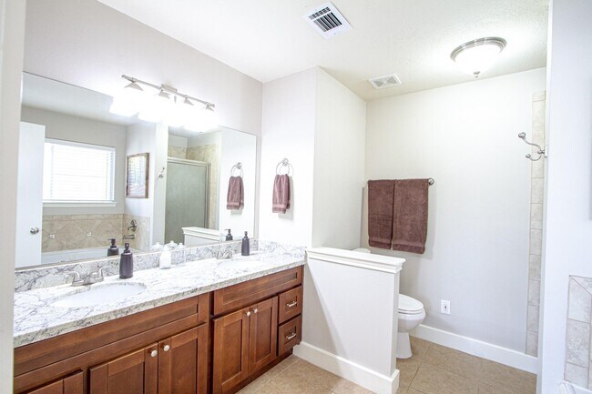 Building Photo - 18730 Atasca Oaks Dr