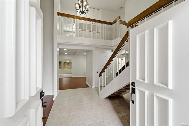 Building Photo - 10000 Hanna Ave