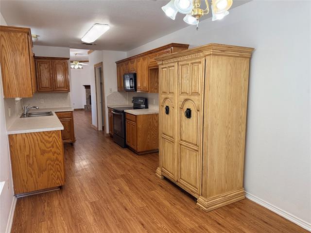 Building Photo - 4305 Hayes St