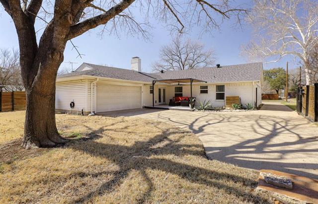 Building Photo - 10282 Vinemont St