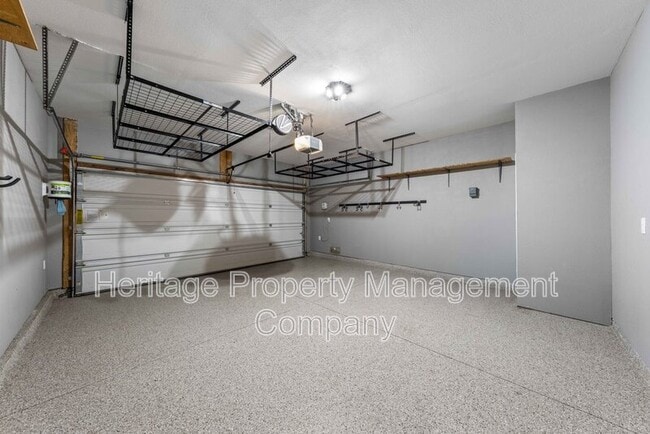 Building Photo - 7347 Bluebonnet Bay