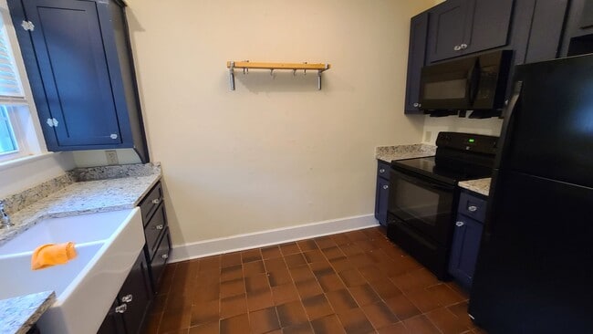 Building Photo - 442 Wrights Mill Rd