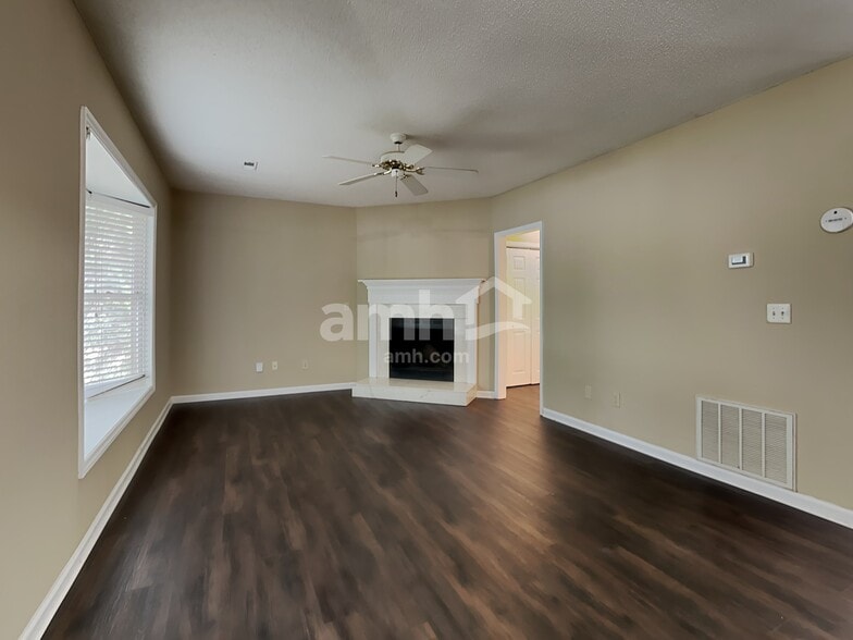 Building Photo - 4607 Scarlet Haw Dr