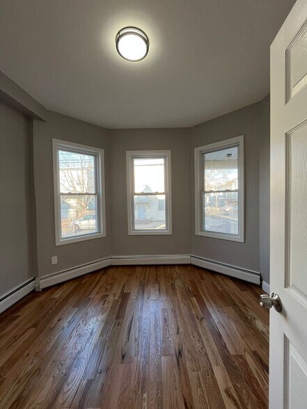 Building Photo - 151 Armstrong Ave