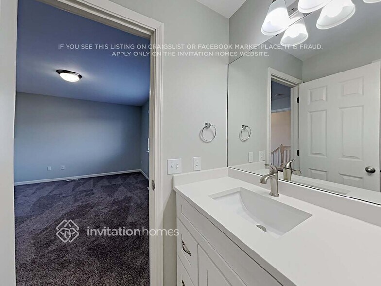 Building Photo - 10023 2nd St SE