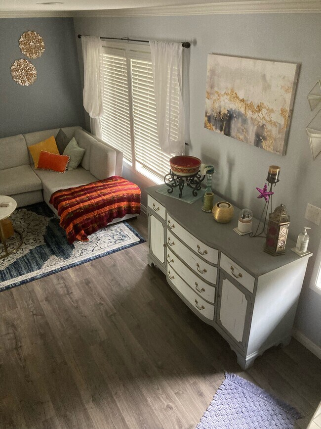 Building Photo - 1563 Stonewood Ct