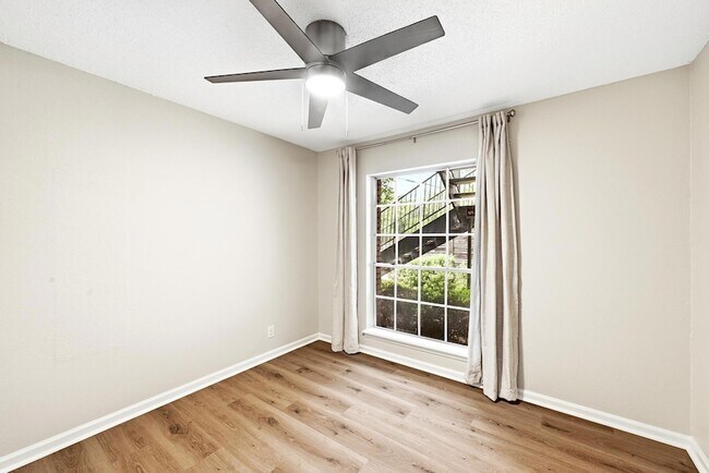 Building Photo - 7801 Shoal Creek Blvd