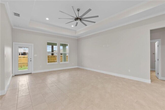 Building Photo - 6738 Effat Dr