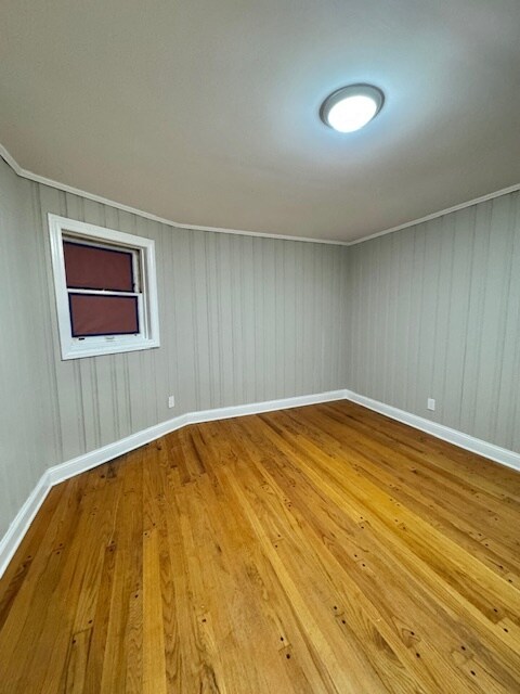 Building Photo - 3647 N Marshfield Ave