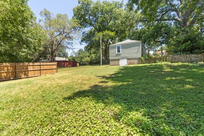 Building Photo - 2 bed, 1 bath home in Lexington, OK